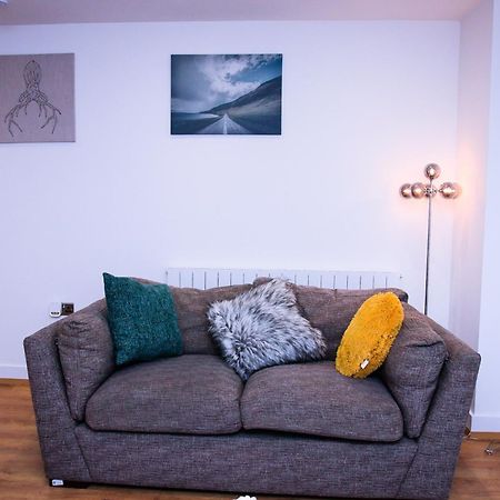 Fezza Luxury Apartment Londen Buitenkant foto