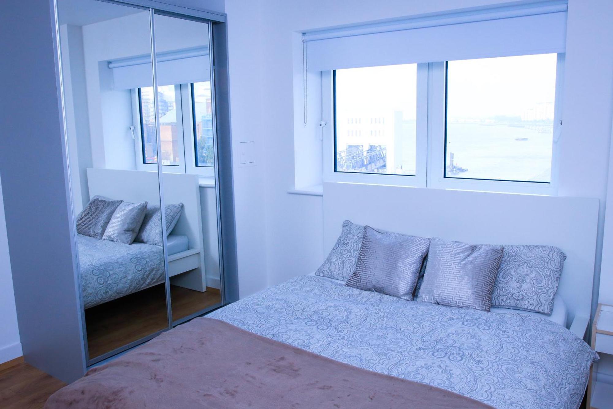 Fezza Luxury Apartment Londen Buitenkant foto